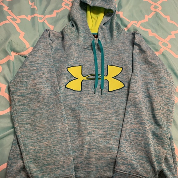 Women’s Under Armour Hoodie - Picture 3 of 5